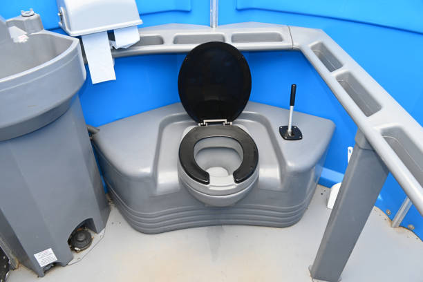 Portable Toilet Options We Offer in Petersburg, IL